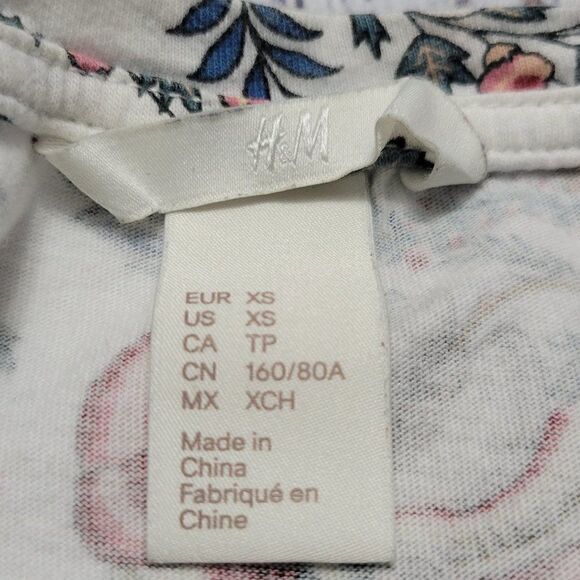 H & M Floral Paisley Crew Neck Tee Shirt - Picture 5 of 6